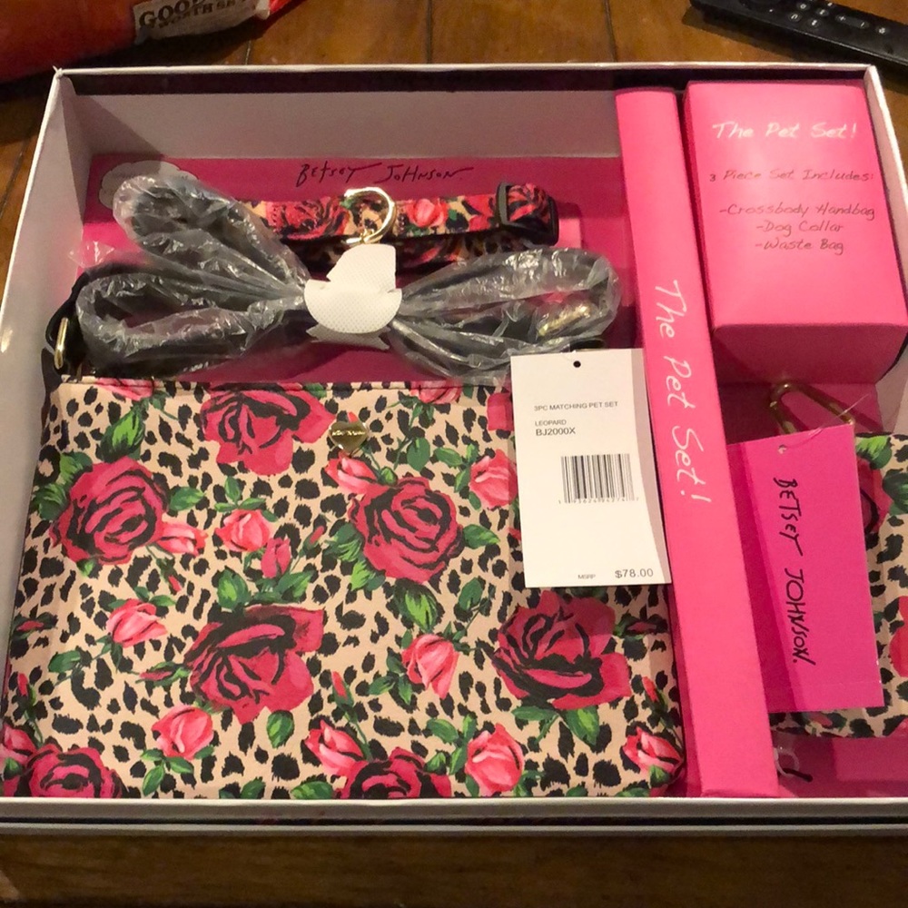 #27 Betsey Johnson The Pet Set Leopard 🌹